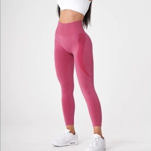 NVGTN Seamless Leggings - Crimson (S)